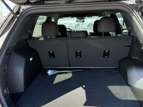 Used 2026 Chevrolet Equinox LT image 12