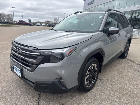 Used 2026 Subaru Forester Premium AWD/4WD image 5