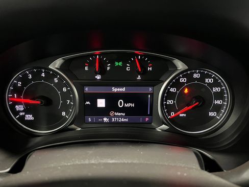 Certified 2022 GMC Terrain SLT w/ Infotainment Package II image 14