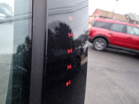 Certified 2022 Ford Edge SEL w/ Convenience Package image 11