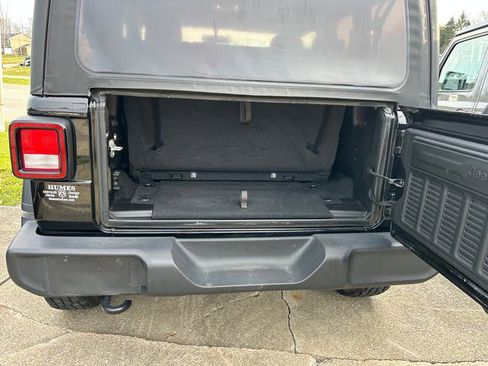 Used 2022 Jeep Wrangler Sport S image 19