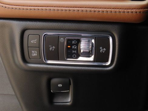 Certified 2022 Lincoln Nautilus Reserve FWD image 25