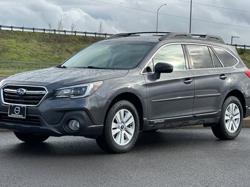 Used 2018 Subaru Outback 2.5i Premium image 7