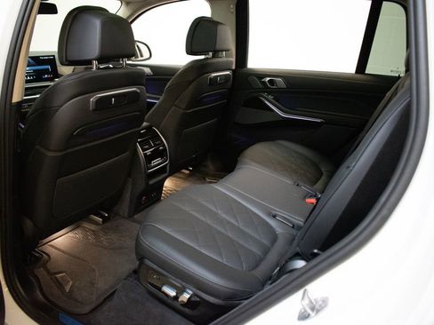 Certified 2026 BMW X7 xDrive40i w/ Premium Package image 24