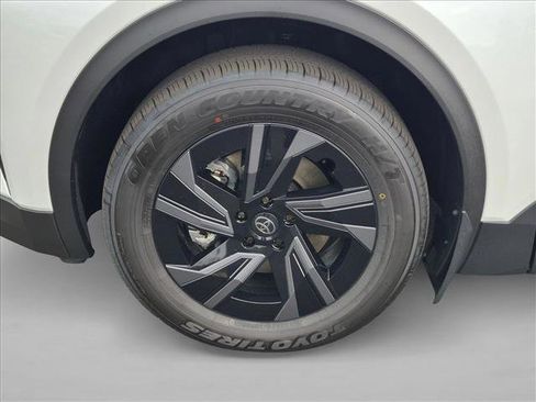 New 2026 Toyota C-HR AWD/4WD image 10