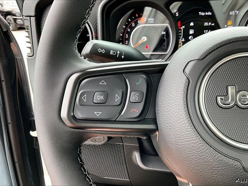 New 2026 Jeep Wrangler Unlimited Rubicon AWD/4WD image 22