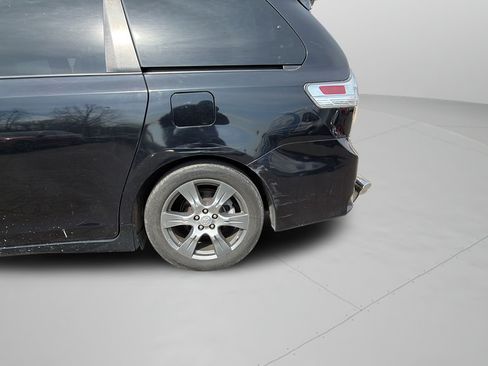 Used 2017 Toyota Sienna SE Premium FWD image 29