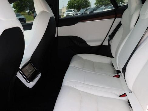 Used 2022 Tesla Model S AWD/4WD image 17