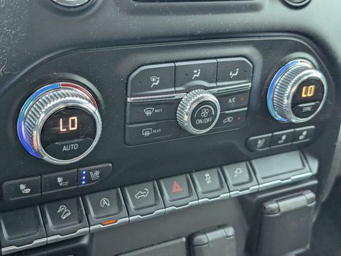 Used 2019 GMC Sierra 1500 SLT w/ SLT Premium Package AWD/4WD image 21