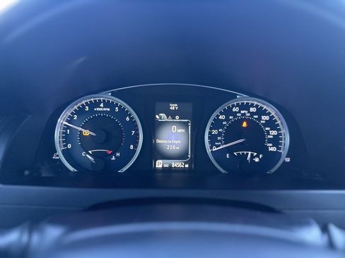 Used 2017 Toyota Camry LE image 14