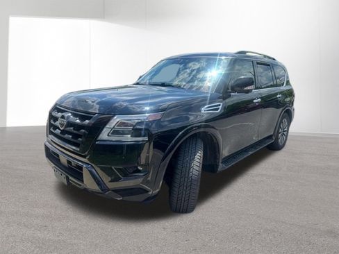 Used 2023 Nissan Armada SL w/ Midnight Edition Package AWD/4WD image 2