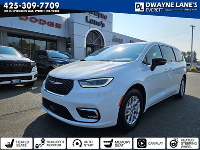 Used 2024 Chrysler Pacifica Touring-L