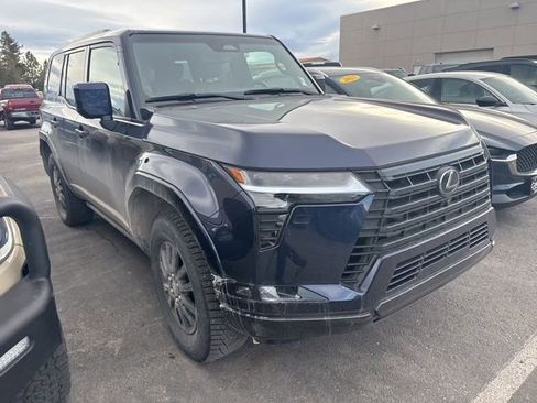 Used 2024 Lexus GX 550 w/ Accessory Package (2T) image 8