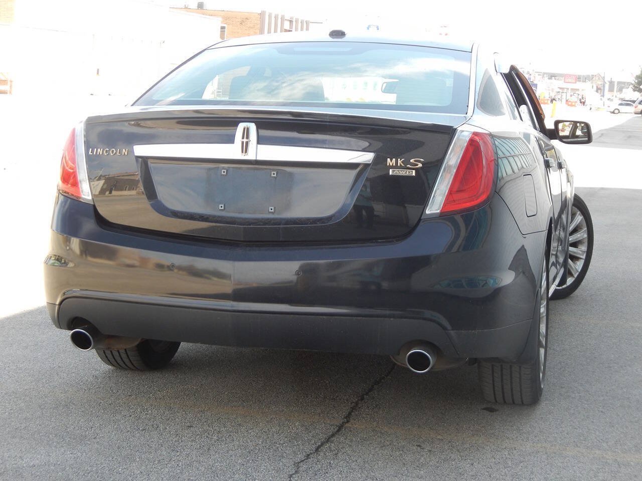Used 2011 Lincoln MKS AWD w/ 102A Rapid Spec Order Code image 21