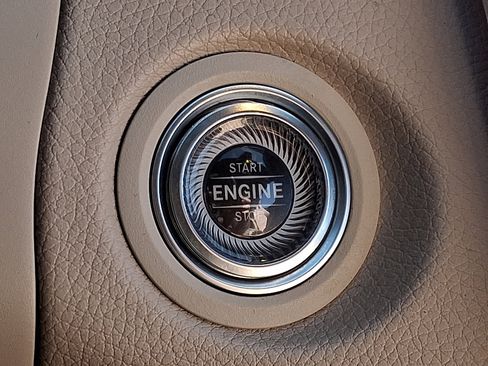 Used 2021 Mercedes-Benz C 300 Cabriolet image 21