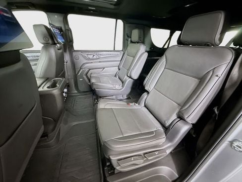 Used 2024 GMC Yukon XL Denali AWD/4WD image 26