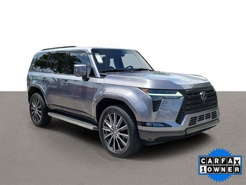 Used 2025 Lexus GX 550 w/ Cold Area Package AWD/4WD image 2
