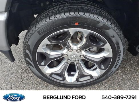 Used 2022 RAM 1500 Limited AWD/4WD image 11