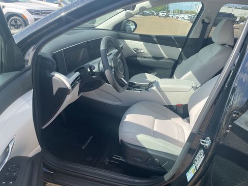 Certified 2025 Hyundai Tucson SEL image 18