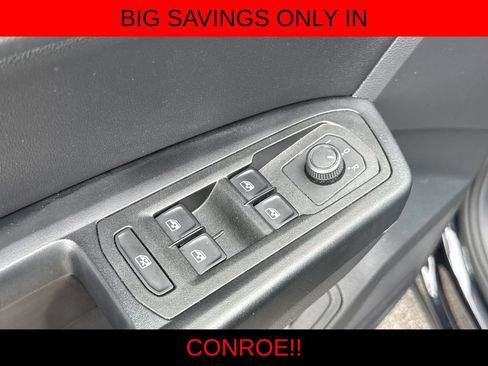 Used 2020 Volkswagen Atlas Cross Sport SE w/ Panoramic Sunroof Package FWD image 15