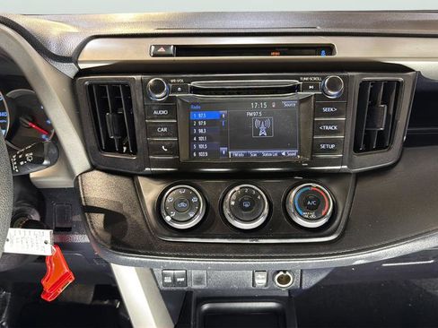 Used 2016 Toyota RAV4 LE image 14