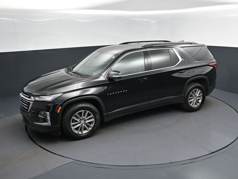 Used 2024 Chevrolet Traverse LT FWD image 32