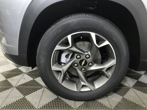 New 2026 Chevrolet Trax LT image 4