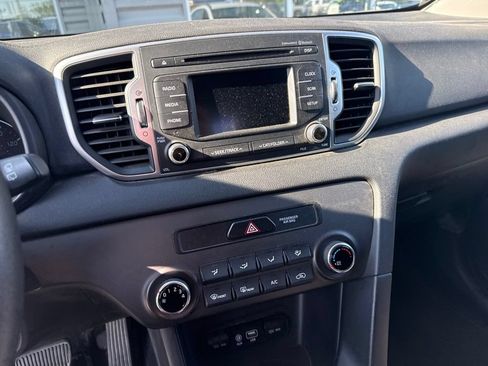Used 2017 Kia Sportage LX FWD image 7