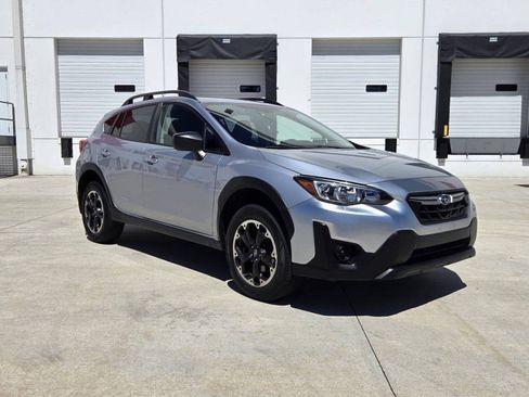 Used 2021 Subaru Crosstrek 2.0i AWD/4WD image 3