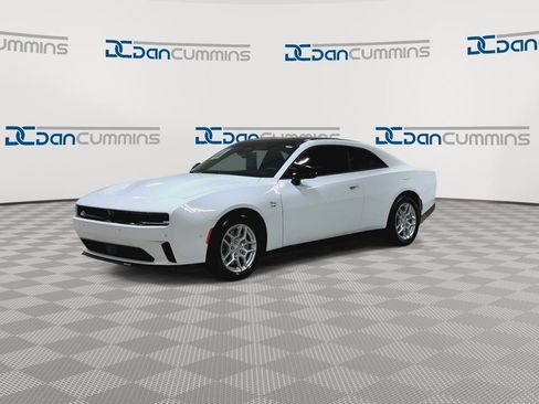 Used 2025 Dodge Charger R/T w/ Quick Order Package 25M R/T image 4