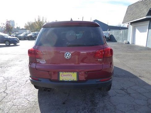 Used 2016 Volkswagen Tiguan SE image 7