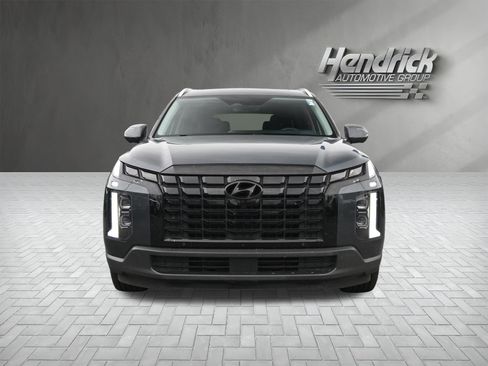 Used 2023 Hyundai Palisade SEL w/ Premium Package FWD image 3