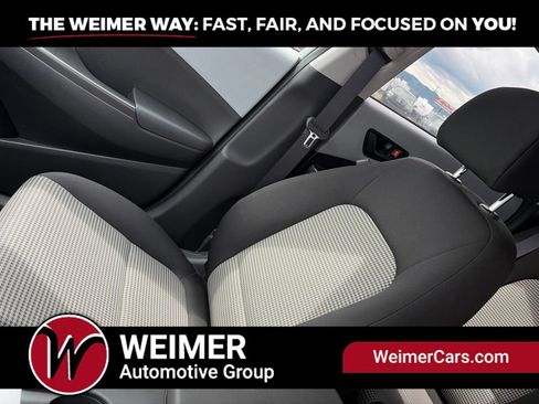 Used 2018 Hyundai Kona SEL AWD/4WD image 23