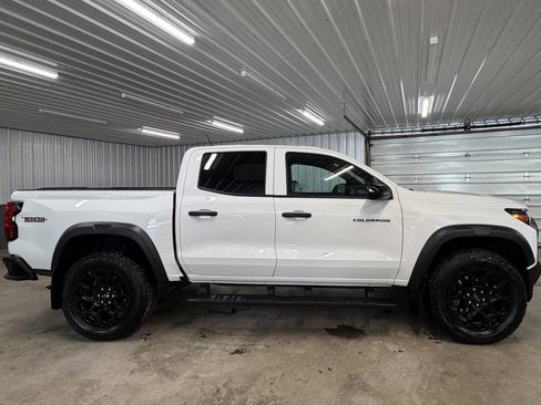 Used 2026 Chevrolet Colorado Trail Boss image 2