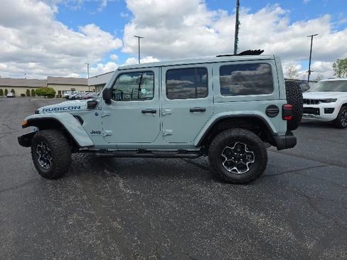 Used 2023 Jeep Wrangler Unlimited Rubicon 4xe w/ Steel Bumper Group AWD/4WD image 4