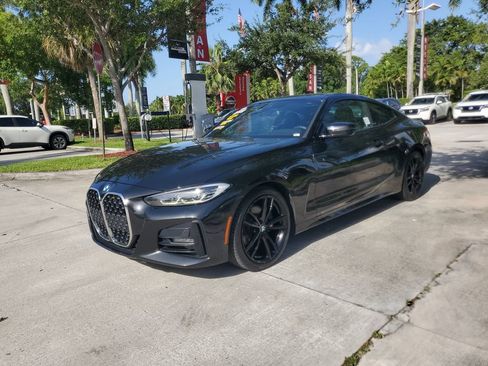 Used 2022 BMW 430i Coupe w/ M Sport Package RWD image 3