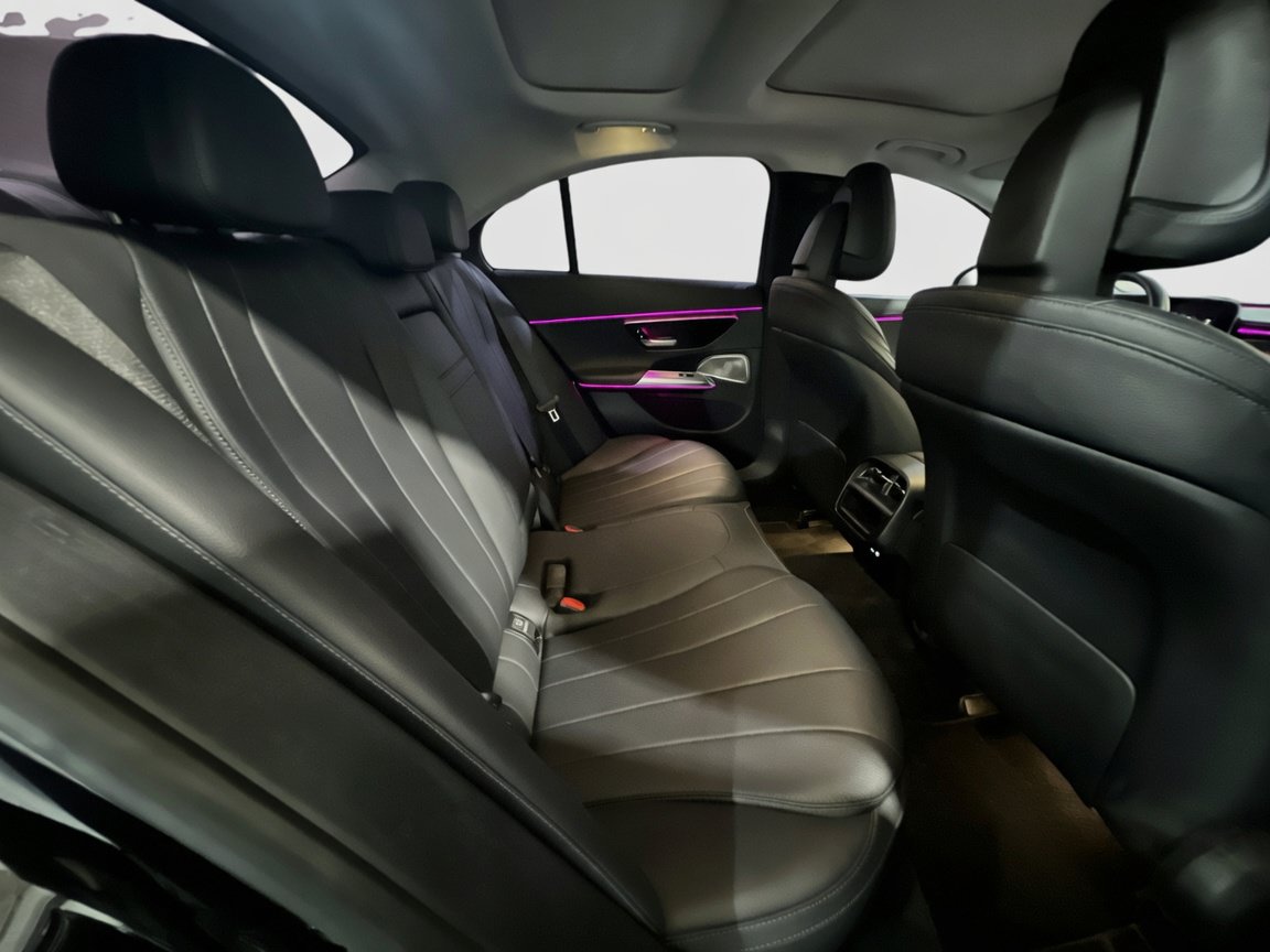 Used 2024 Mercedes-Benz E 350 4MATIC Sedan image 21