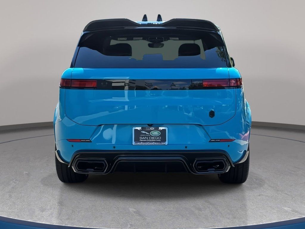 New 2025 Land Rover Range Rover Sport Dynamic SE AWD/4WD image 6
