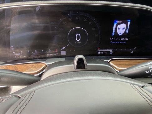 Certified 2023 Cadillac Escalade Sport Platinum w/ LPO, ONYX Package image 23