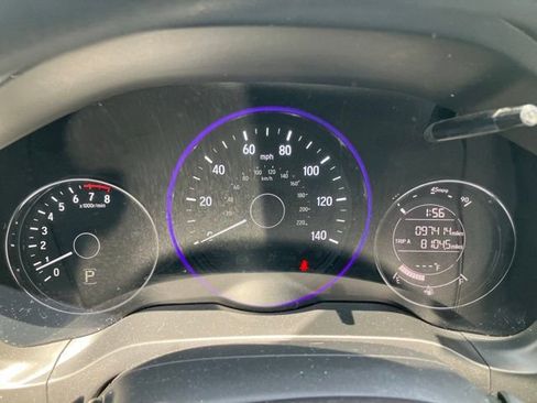 Used 2018 Honda HR-V EX image 12