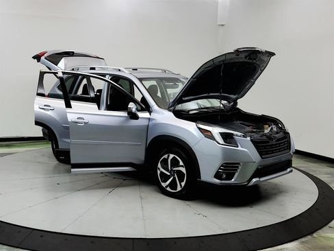 Used 2022 Subaru Forester Touring AWD/4WD image 10
