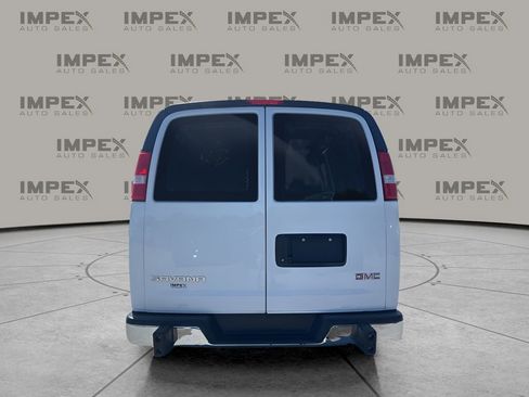 Used 2023 GMC Savana 2500 w/ Driver Convenience Package image 4