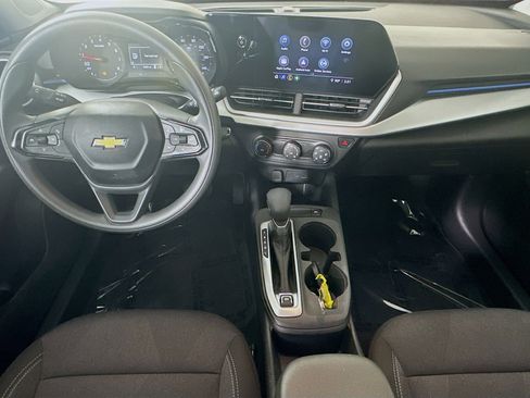 Used 2025 Chevrolet Trax LS w/ Driver Confidence Package image 26