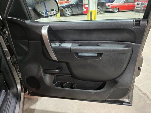 Used 2013 GMC Sierra 1500 SLE w/ Power Tech Package image 34