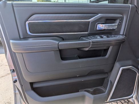 Used 2023 RAM 3500 Laramie AWD/4WD image 14