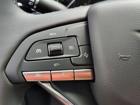 New 2025 Cadillac XT6 Luxury image 20