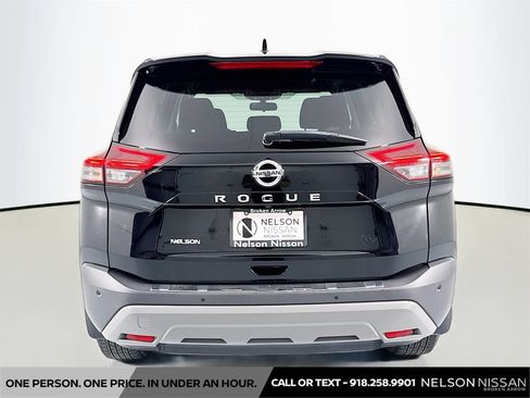 Certified 2021 Nissan Rogue SV FWD image 6