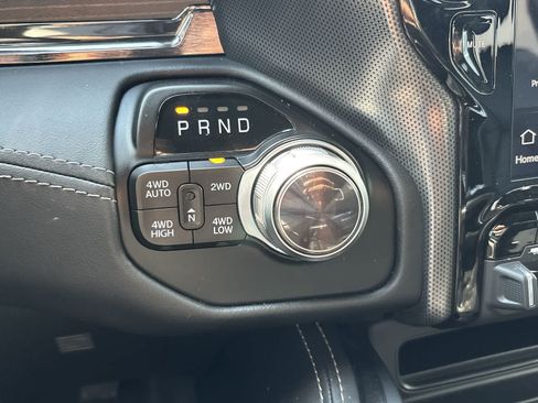 Used 2022 RAM 1500 Limited AWD/4WD image 14