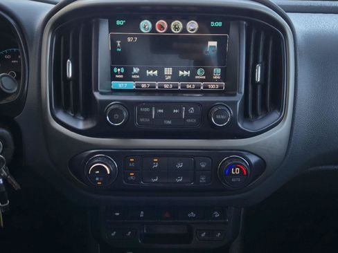 Used 2016 Chevrolet Colorado Z71 AWD/4WD image 18