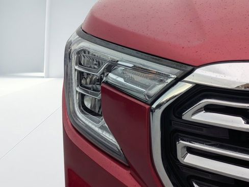 Used 2022 GMC Terrain SLT image 34